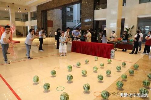 集体吃瓜围观,揭秘网络社交现象背后的心理奥秘